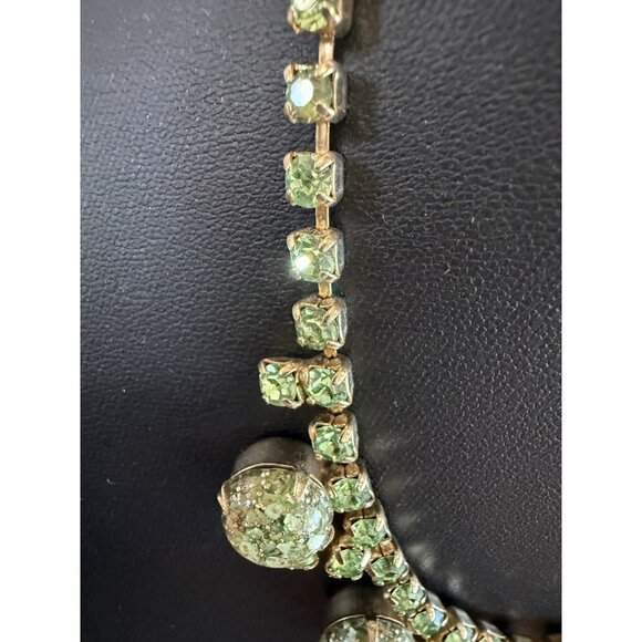 Vintage Gold Tone Green Glass Rhinestone Necklace Bracelet & Clip Earrings - Picture 3 of 12